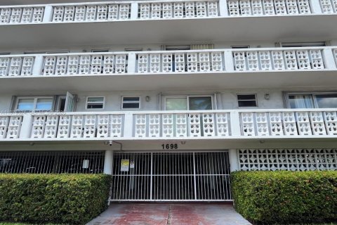 Apartment in Miami Beach, Florida 1 bedroom, 60.01 sq.m. № 2036439 - photo 3