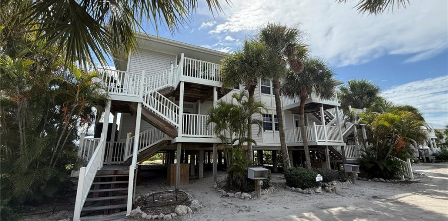 Condo à Placida, Floride, 3 chambres  № 2344711