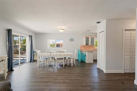 Casa en venta en Key Largo, Florida, 4 dormitorios № 1984446 - foto 6