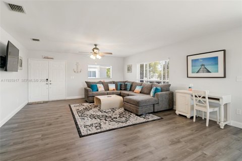 Casa en venta en Key Largo, Florida, 4 dormitorios № 1984446 - foto 12