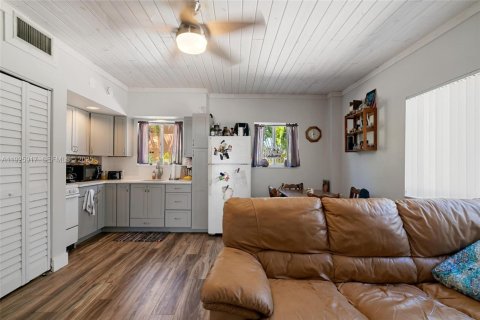 Casa en venta en Key Largo, Florida, 4 dormitorios № 1984446 - foto 27