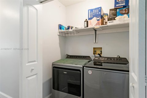 Casa en venta en Key Largo, Florida, 4 dormitorios № 1984446 - foto 24