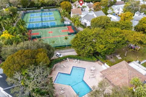 Купить виллу или дом в Майами, Флорида 5 спален, 453.46м2, № 2026611 - фото 28