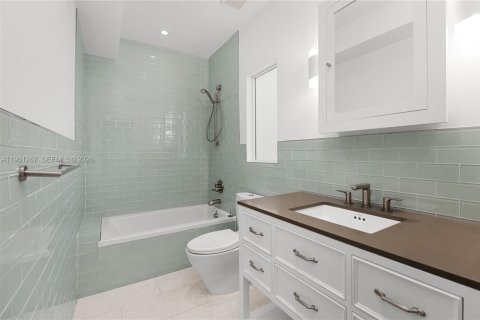 Купить виллу или дом в Майами, Флорида 5 спален, 453.46м2, № 2026611 - фото 22