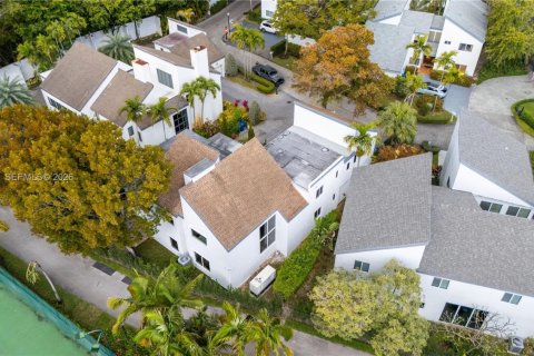 Купить виллу или дом в Майами, Флорида 5 спален, 453.46м2, № 2026611 - фото 27