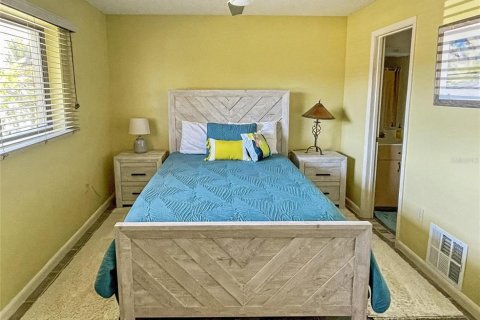 Villa ou maison à vendre à Englewood, Floride: 2 chambres, 97.18 m2 № 2232551 - photo 28