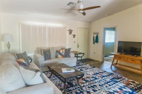 Villa ou maison à vendre à Englewood, Floride: 2 chambres, 97.18 m2 № 2232551 - photo 4