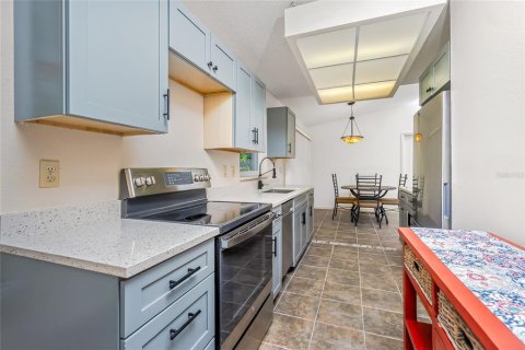Villa ou maison à vendre à Englewood, Floride: 2 chambres, 97.18 m2 № 2232551 - photo 20