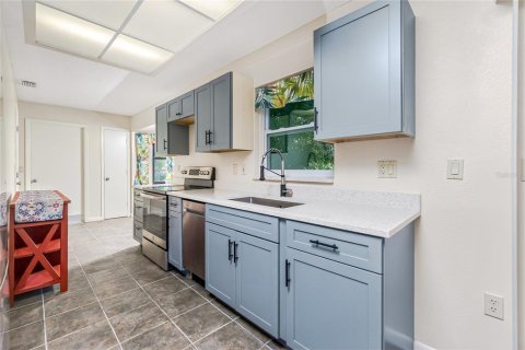 Villa ou maison à vendre à Englewood, Floride: 2 chambres, 97.18 m2 № 2232551 - photo 16