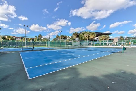 Condo in Lauderhill, Florida, 2 bedrooms  № 2190955 - photo 15