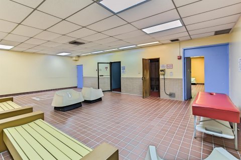 Condo in Lauderhill, Florida, 2 bedrooms  № 2190955 - photo 12