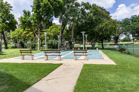 Condo in Lauderhill, Florida, 2 bedrooms  № 2190955 - photo 8
