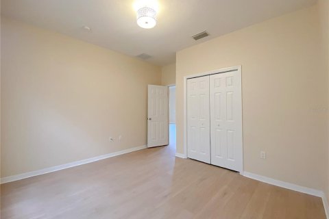 Casa en alquiler en Winter Haven, Florida, 4 dormitorios, 188.5 m2 № 1829832 - foto 13