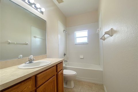 Casa en alquiler en Winter Haven, Florida, 4 dormitorios, 188.5 m2 № 1829832 - foto 16