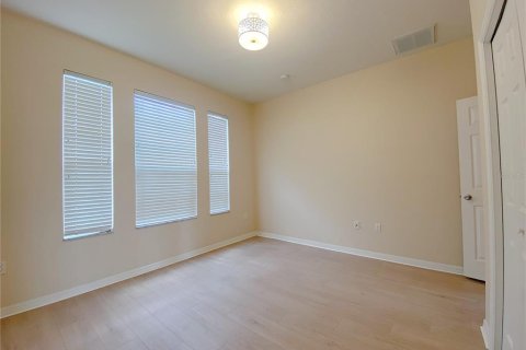 Casa en alquiler en Winter Haven, Florida, 4 dormitorios, 188.5 m2 № 1829832 - foto 12