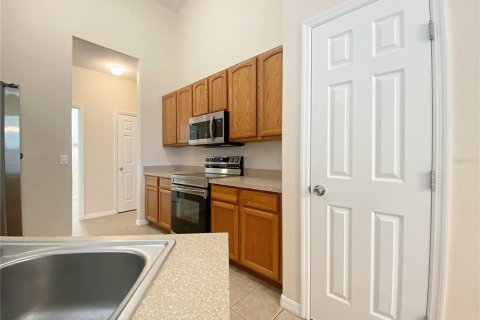 Casa en alquiler en Winter Haven, Florida, 4 dormitorios, 188.5 m2 № 1829832 - foto 5