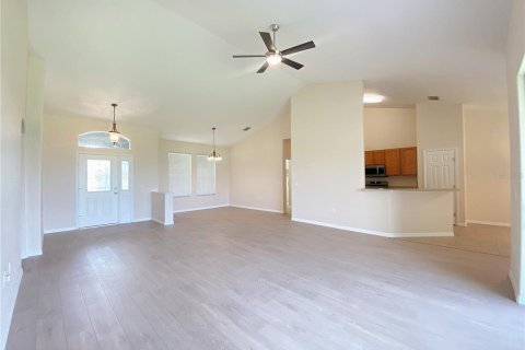 Casa en alquiler en Winter Haven, Florida, 4 dormitorios, 188.5 m2 № 1829832 - foto 2