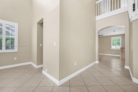 House in Miramar, Florida 4 bedrooms, 207.36 sq.m. № 1931328 - photo 8