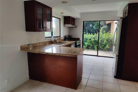 Adosado en alquiler en Plantation, Florida, 3 dormitorios, 139.35 m2 № 2008148 - foto 5