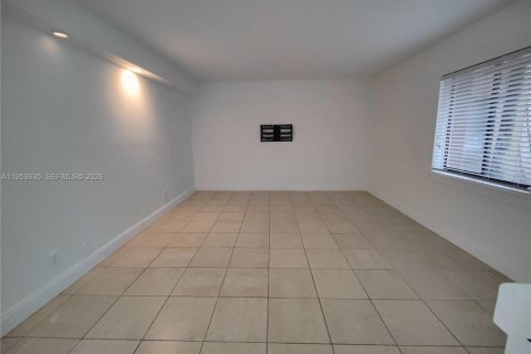 Adosado en alquiler en Plantation, Florida, 3 dormitorios, 139.35 m2 № 2008148 - foto 12