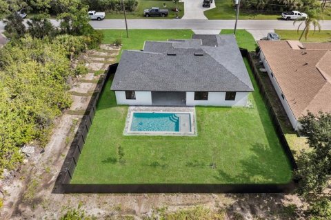 Casa en venta en Port Charlotte, Florida, 3 dormitorios, 170.85 m2 № 1767764 - foto 5