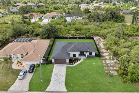 Casa en venta en Port Charlotte, Florida, 3 dormitorios, 170.85 m2 № 1767764 - foto 4