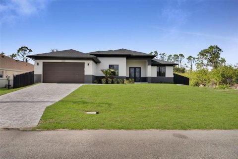 Casa en venta en Port Charlotte, Florida, 3 dormitorios, 170.85 m2 № 1767764 - foto 10