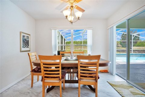 Villa ou maison à vendre à Haines City, Floride: 3 chambres, 157.84 m2 № 2096623 - photo 9