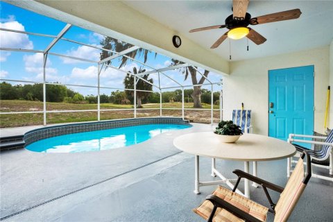 Villa ou maison à vendre à Haines City, Floride: 3 chambres, 157.84 m2 № 2096623 - photo 21