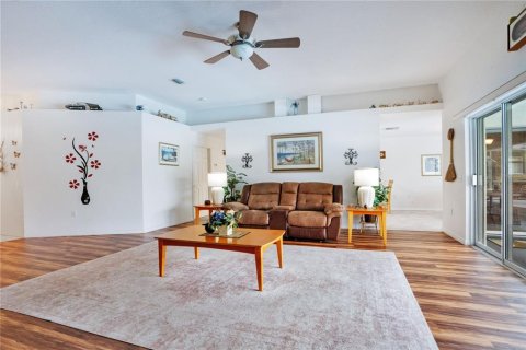 Villa ou maison à vendre à Haines City, Floride: 3 chambres, 157.84 m2 № 2096623 - photo 8