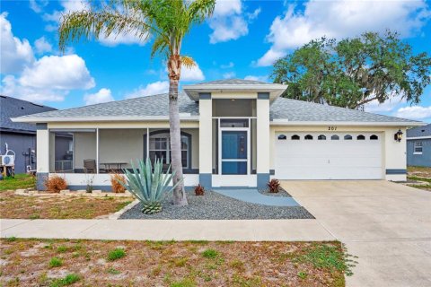 Villa ou maison à Haines City, Floride 3 chambres, 157.84 m2 № 2096623