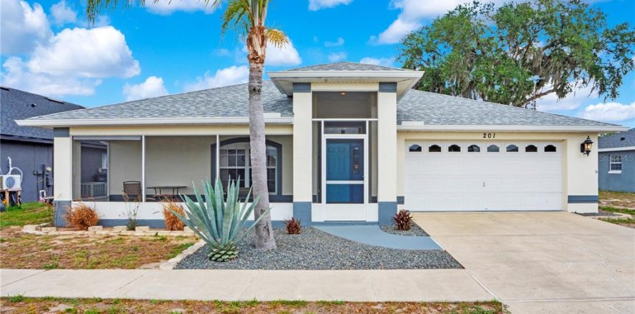 Villa ou maison à Haines City, Floride 3 chambres, 157.84 m2 № 2096623