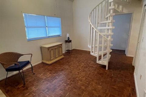 Condominio en venta en Clearwater, Florida, 2 dormitorios, 63.82 m2 № 1851799 - foto 13