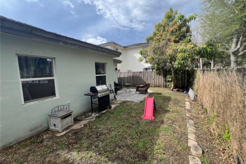 Купить виллу или дом в Хомстед, Флорида 3 спальни, 154.68м2, № 2048767 - фото 4