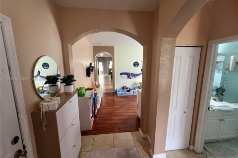 Купить виллу или дом в Хомстед, Флорида 3 спальни, 154.68м2, № 2048767 - фото 13
