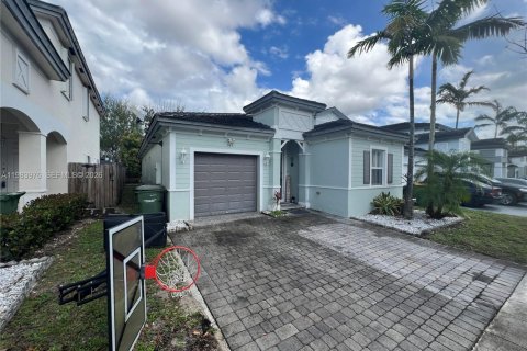 Купить виллу или дом в Хомстед, Флорида 3 спальни, 154.68м2, № 2048767 - фото 3