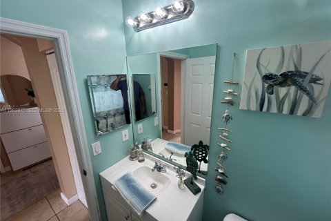 Купить виллу или дом в Хомстед, Флорида 3 спальни, 154.68м2, № 2048767 - фото 17