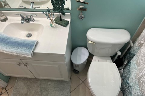 Купить виллу или дом в Хомстед, Флорида 3 спальни, 154.68м2, № 2048767 - фото 18