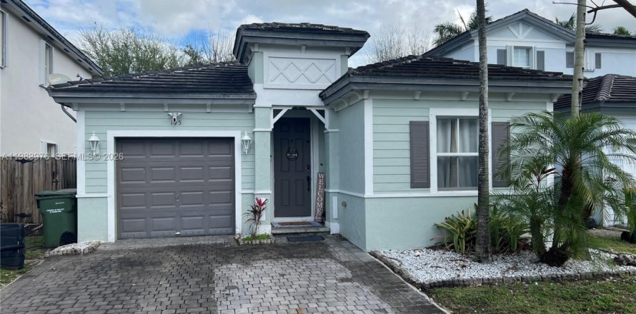 Дом в Хомстед, Флорида 3 спальни, 154.68м2 № 2048767