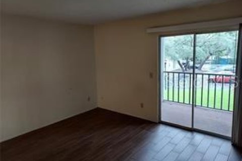 Condo in Tampa, Florida, 2 bedrooms  № 1804072 - photo 3