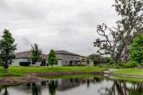 Casa en venta en Zephyrhills, Florida, 4 dormitorios, 239.32 m2 № 1817841 - foto 22