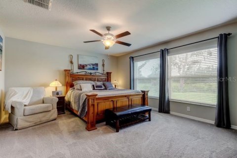 Casa en venta en Zephyrhills, Florida, 4 dormitorios, 239.32 m2 № 1817841 - foto 18