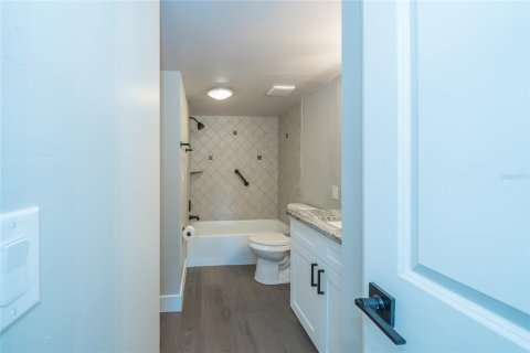 Купить кондоминиум в Тарпон-Спрингс, Флорида 3 комнаты, 68.75м2, № 2214551 - фото 27