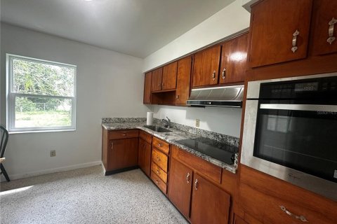 Casa en alquiler en Brooksville, Florida, 3 dormitorios, 82.5 m2 № 1901703 - foto 3