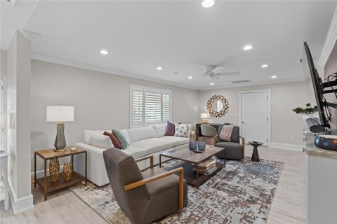 Villa ou maison à louer à Treasure Island, Floride: 3 chambres, 180.04 m2 № 2098776 - photo 10