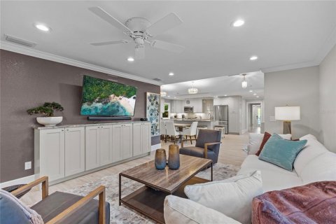 Villa ou maison à louer à Treasure Island, Floride: 3 chambres, 180.04 m2 № 2098776 - photo 9