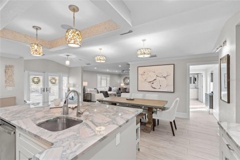Villa ou maison à louer à Treasure Island, Floride: 3 chambres, 180.04 m2 № 2098776 - photo 15