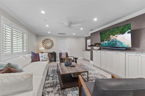 Villa ou maison à louer à Treasure Island, Floride: 3 chambres, 180.04 m2 № 2098776 - photo 8