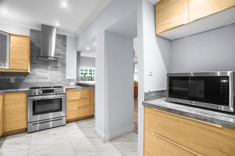 Condominio en venta en Hollywood, Florida, 2 dormitorios, 105.17 m2 № 1890109 - foto 15