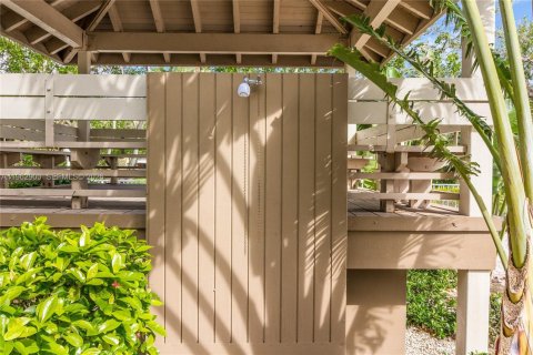 Appartement à louer à Miami, Floride: 1 chambre, 66.43 m2 № 2028324 - photo 27